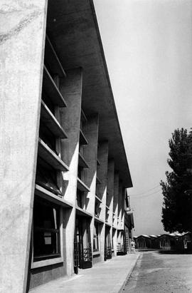 CGE, Orléans : bâtiment [photographies], plans, coupes et façades [reproductions photographiques]